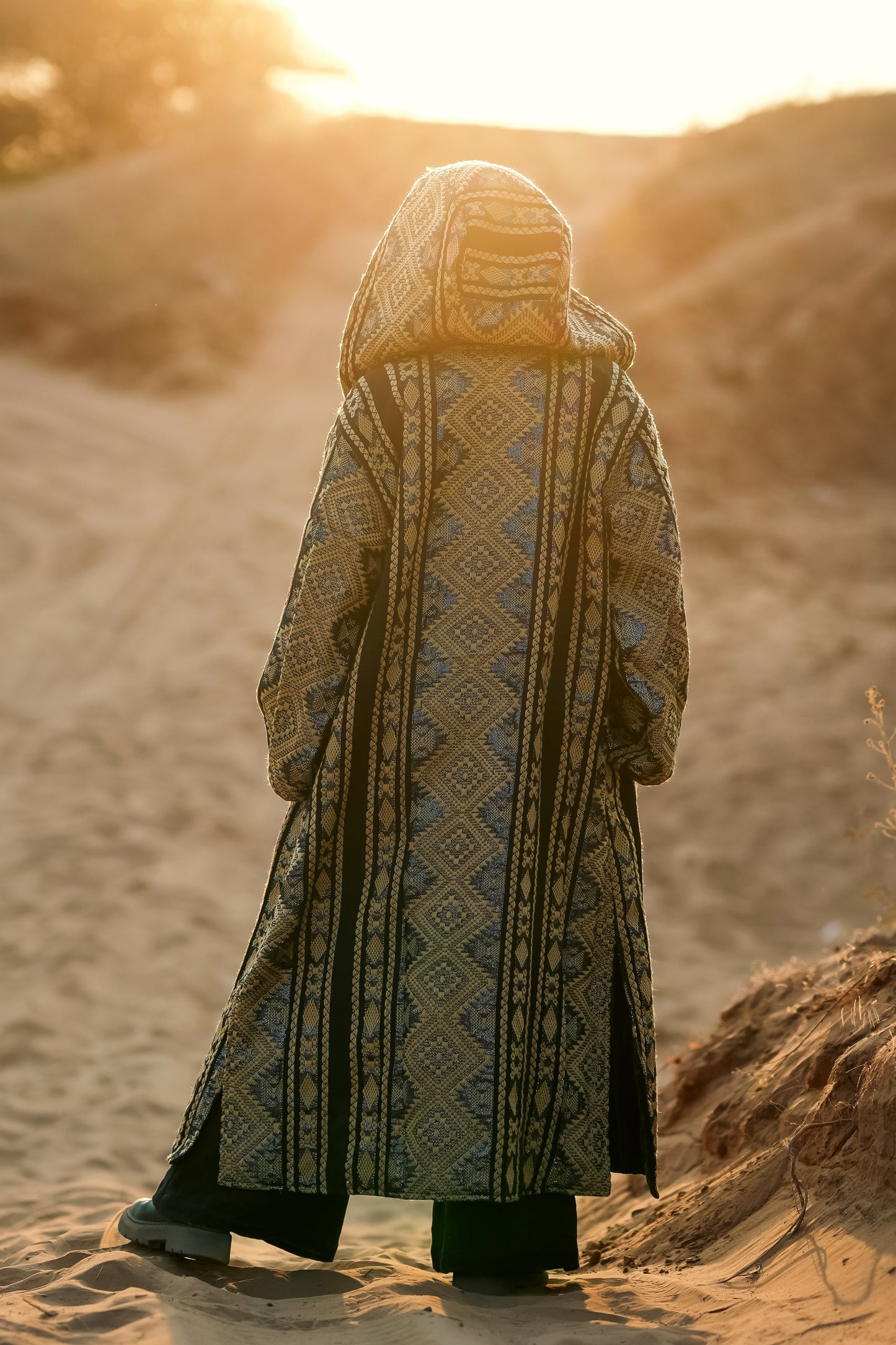 Nomad Sun Coat